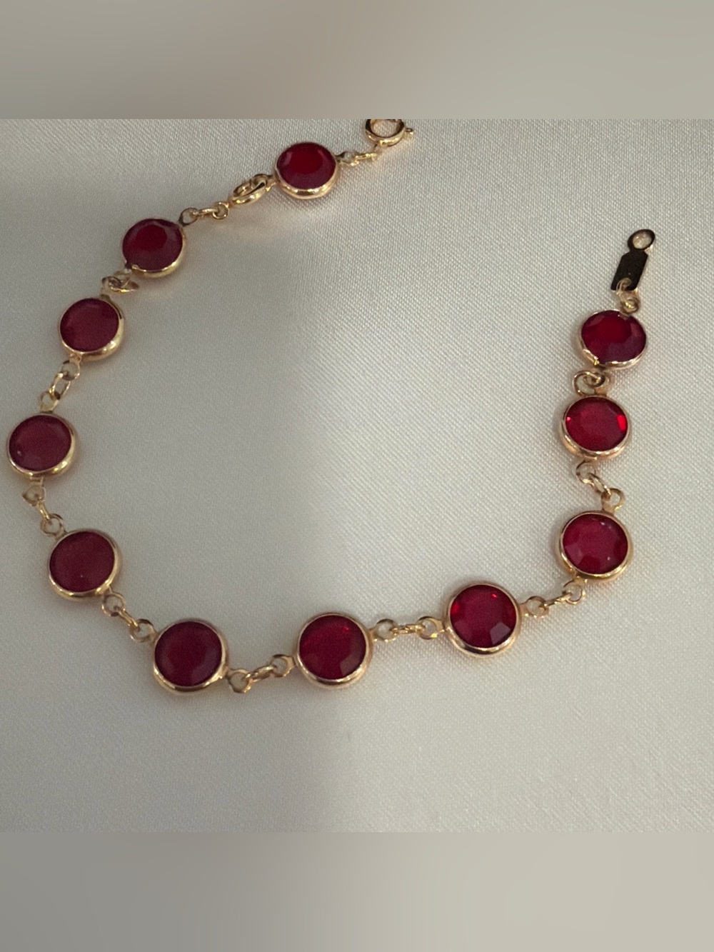 Vintage Swarovski Gold Tone and Red Crystal Bracelet 8 Inches - Picture 4 of 11